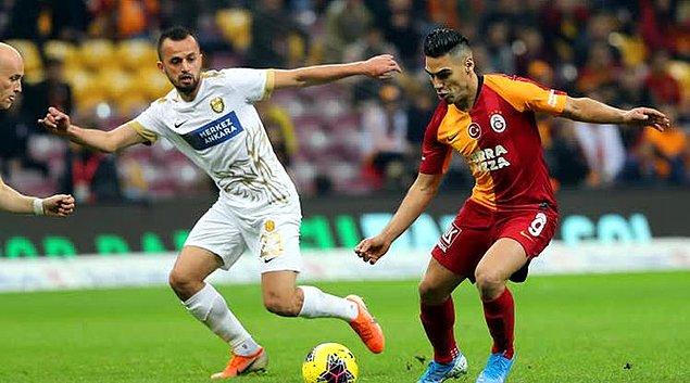 Süper Lig'in 15. haftasında Galatasaray, sahasında Anakaragücü'nü ağırladı.