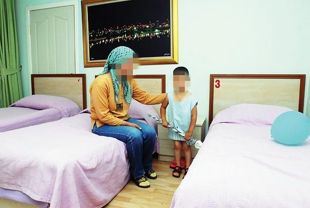 Bu tornavida olayıdan sonra Semra, çocuklarını alıp kadın sığınma evine yerleşmiş fakat 13 yaşındaki çocuğu babasıyla kaldığı için bir süre sonra geri dönmek zorunda kalmış.