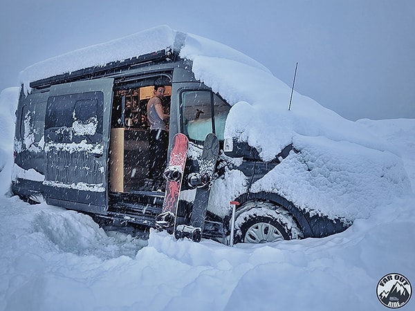 Так сколько же времени понадобилось, чтобы превратить этот дом-караван в место, где они всегда могли бы жить и считать его своим домом?