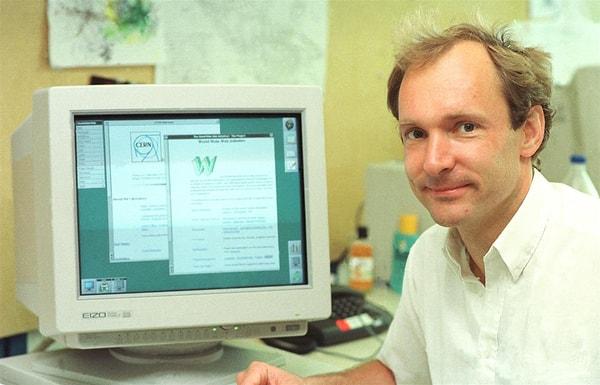 1990 - Tim Berners-Lee; HTML ve World Wide Web'in temellerini attı. İlk defa iki bilgisayar arasında hypertext teknolojisi kullanılarak sunucu bağlantısı gerçekleştirildi.