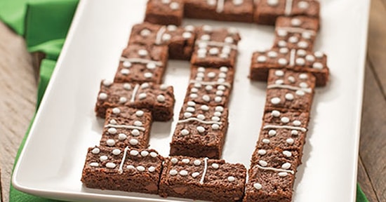 'Yemeğinle Oynama Evladım!' Diyen Anneler Bu Sefer 'Hadi Oyna!' Diyecek! Domino Taşı Brownie Nasıl Yapılır?