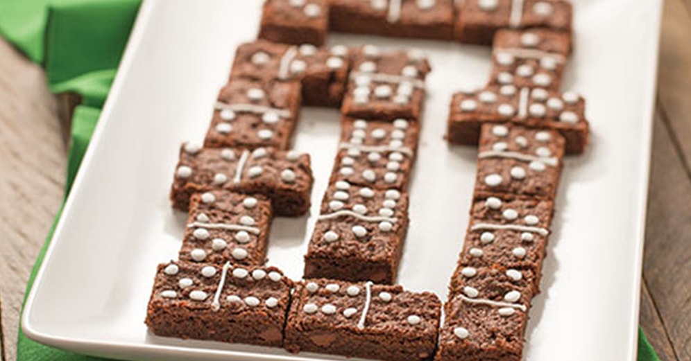 'Yemeğinle Oynama Evladım!' Diyen Anneler Bu Sefer 'Hadi Oyna!' Diyecek! Domino Taşı Brownie Nasıl Yapılır?