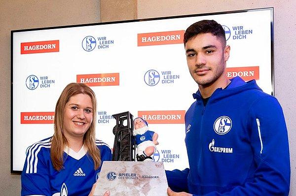 Milli futbolcumuz Ozan Kabak, Schalke 04’de taraftarlar tarafından kasım ayının en iyi futbolcusu seçildi.