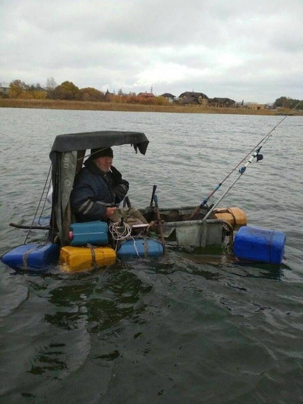 7. Когда всю жизнь мечтал иметь лодку, но так и не смог накопить. Все проблемы решаемы