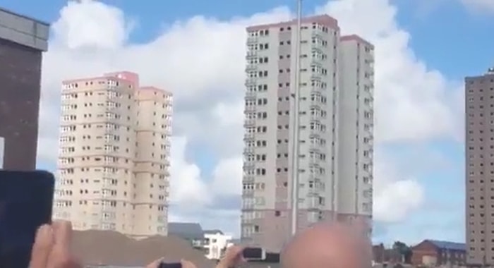 İzlemesi Aşırı Keyifli Şeylerde Bugün: Devasa Binaların Patlayıcı ile Yerle Bir Edildiği Görüntüler!