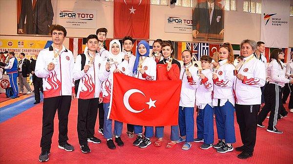 14. Antalya'da düzenlenen 14. Avrupa Tekvando Poomse Şampiyonası'nda 7'si altın 27 madalya kazanan Türkiye, üçüncü kez şampiyonluğu elde etti.