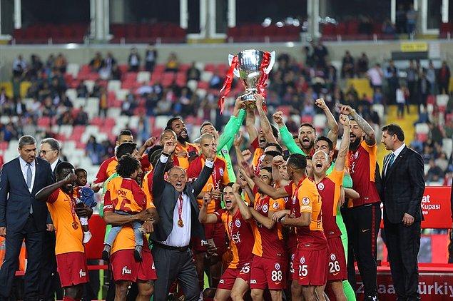 19. Türkiye Kupası finalinde Galatasaray ile Akhisarspor karşı karşıya geldi. Akhisarspor'u 3-1 mağlup eden Galatasaray, Ziraat Türkiye Kupası'nın sahibi oldu.