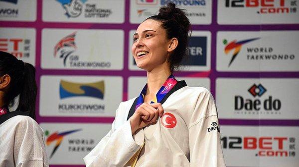 22. İrem Yaman, ‘Dünya Tekvando Şampiyonası’nda altın madalya kazandı. 2. kez dünya şampiyonu olan tek Türk tekvandocu olarak tarihe adını yazdırdı.