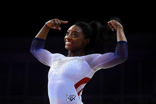 44. Artistik Cimnastik Dünya Şampiyonası'nda ABD'li Simone Biles, madalya sayısını 21'e çıkararak Dünya Artistik Cimnastik Şampiyonası tarihinde en fazla madalya kazanan kadın sporcu unvanını elde etti.