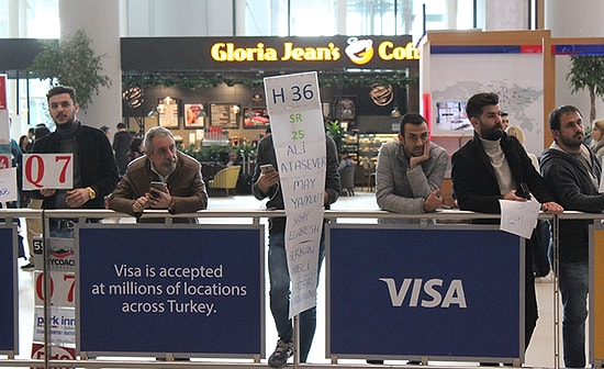 İstanbul Havalimanı'nda Pankartla Yolcu Karşılama Dönemi Bitti: Yeni Hizmet Ücrete Tabi