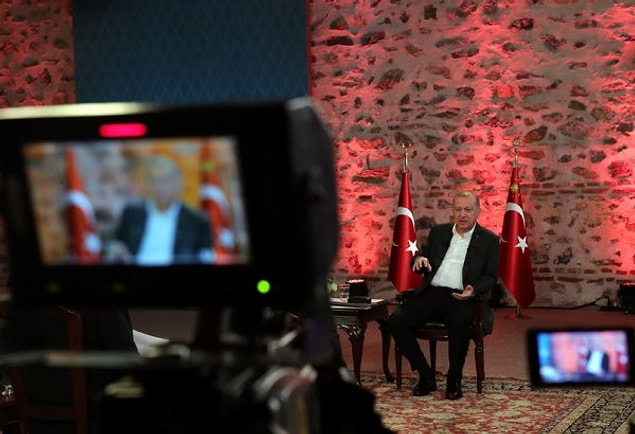 Erdoğan yerli otomobil için ise 'Halkımızın rahatlıkla alabileceği bir otomobil olacak diye düşünüyorum' dedi.