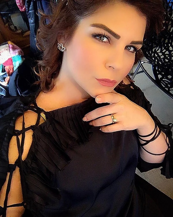 9. Пелин Озтекин