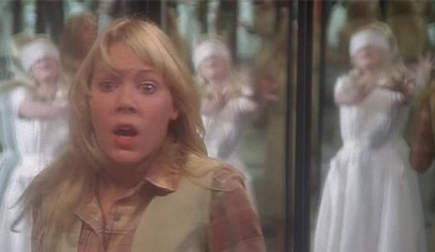 8. The Watcher in the Woods-Ormandaki Göz (1980)