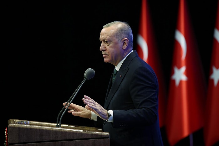 Erdoğan: 'Evlilik Dışı Hayat Biçimi Özendirilmeye Çalışılıyor'