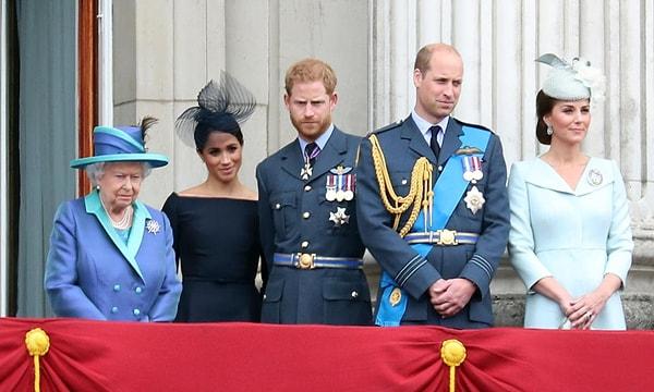 Çiftin unvanları veya armalarıyla ticaret yapması halinde Kraliyet ailesinin Harry ve Meghan'ın yeni Sussex.com sitesini kapatabileceği uyarısında bulundu...