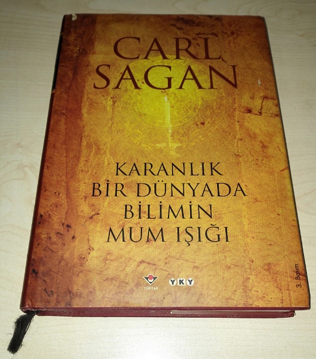 1. Karanlık Bir Dünyada Bilimin Mum Işığı