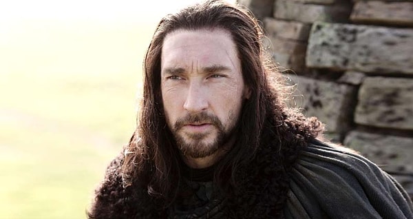 Yine Game of Thrones'dan Benjen Stark rolüyle tanıyacağınız İngiliz oyuncu Joseph Mawle,