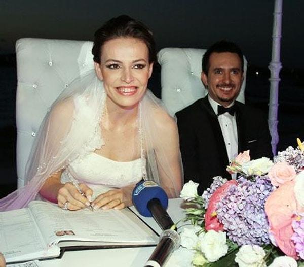 Spor kariyeri bir yana, 2011 yılında hayatını Erdem Dündar'la birleştirdi ve evliliklerini mutlu bir şekilde sürdürüyorlar.