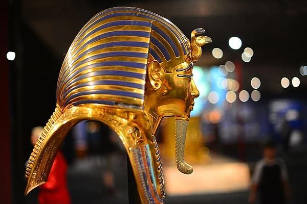 5. Kral Tutankhamun'un annesi ve babası aslında kardeşlerdi. Anne ve babası gibi o da 9 yaşındayken 13 yaşındaki kız kardeşiyle evlenmişti.