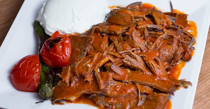 İskender Tarifi: Türk Mutfağının En Meşhur Lezzeti İskender Nasıl Yapılır?