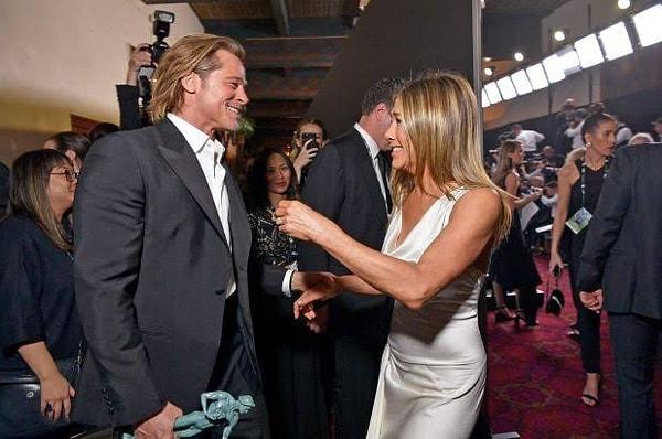 Ve sonunda dualar kabul oldu, dün akşam düzenlenen SAG Ödülleri'nde Pitt ve Aniston yıllar sonra ilk defa bir araya geldiler.