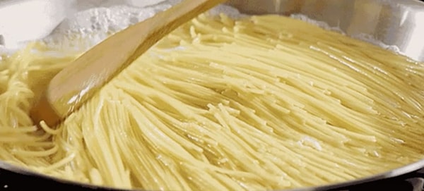 2. Spaghetti, aslında İtalya'da değil Çin'de bulunmuştur.