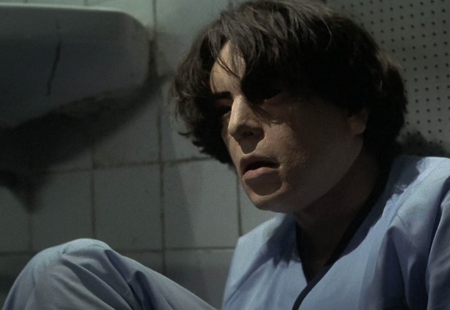 6. Aç Gözünü (1997) Abre los Ojos