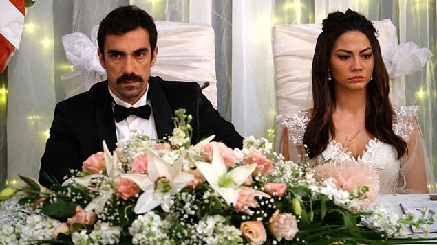 Sevilen ve başarılı iki oyuncu Demet Özdemir - İbrahim Çelikkol'u aldılar , dram ekmek arasına dramla servis ettiler. İlk bölümde TOTAL'de ilk 10'a giremedi, AB'de ise 5. oldu.