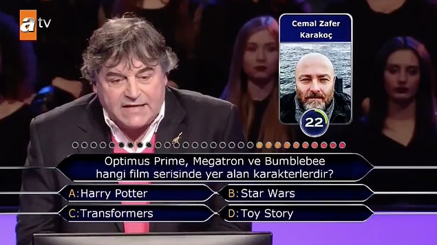 7. ATV'de yayınlanan Kim Milyoner Olmak İster? programına katılan yarışmacı, İngilizce telaffuzuyla ekranları başındakileri gülümsetti.
