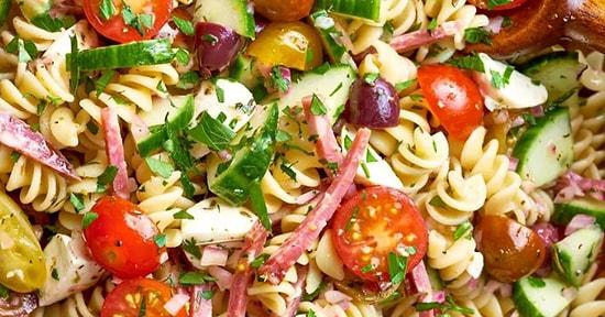 İtalyan Makarna Salatası: Çabucak Hazırlanan Enfes İtalyan Makarna Salatası Nasıl Yapılır?