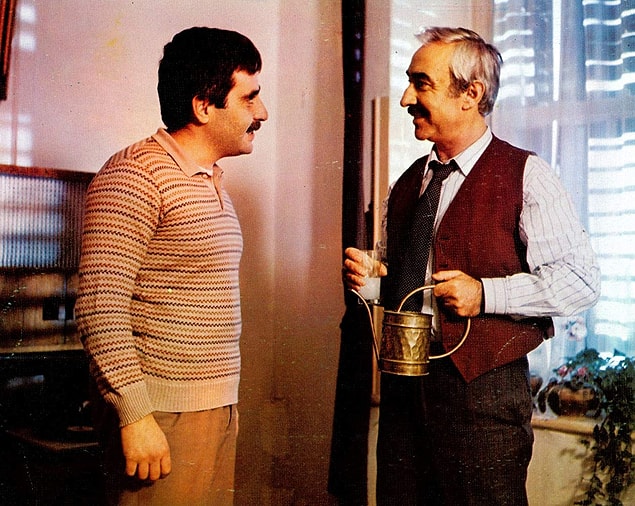 4. Muhsin Bey filmindeki Şener Şen’in oynadığı karakterin soyadını da bil bakalım!