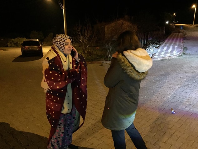 İzmir ve Balıkesir'den "can ve mal kaybı yok" açıklaması