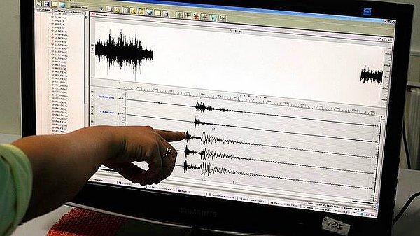 1. Manisa'da merkezi Akhisar olan bir deprem meydana geldi. Depremin büyüklüğü 5.4 olarak açıklandı. Ardından bu sabah saatlerinde Ankara'da da 4.6 büyüklüğünde bir deprem meydana geldi.