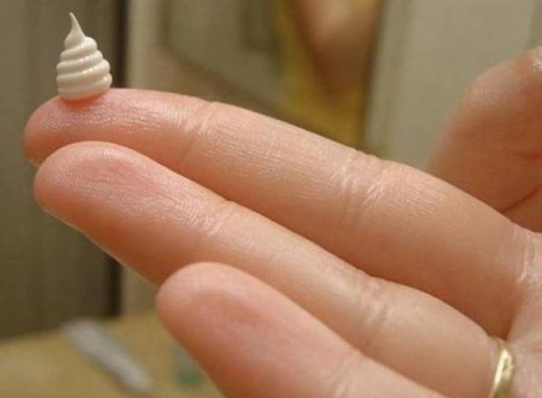 1. Капля крема, которая идеальна как никто :)