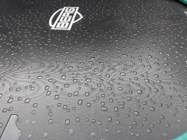 2. Хотя нет, капли этого дождя - тоже услада для глаз перфециониста