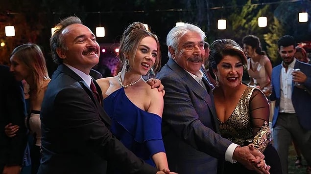 9. Aile Arasında filminde Solmaz'ın dünürleri hangi memlekettendi?