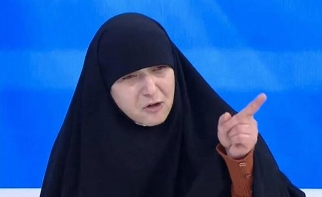 Türkiye'de resmi olarak boşanmayan Ayfer Yaralı, Nazmi'yle imam nikahı kıymış ve birlikte yaşamaya başlamış. Zaman geçtikten sonra imam nikahlı eşinin kendisini aldattığını öğrenmiş.