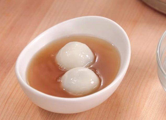 17. Tung Yuan (Yapışkan pirinç topları):