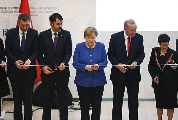 Cumhurbaşkanı Erdoğan ve Almanya Başbakanı Angela Merkel, Türk-Alman Üniversitesi kampüs açılış töreninde bir araya geldi.