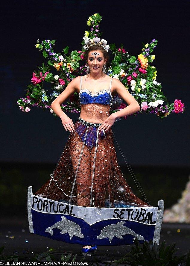 11. Portekiz güzelinin Setubal limanı ilham alınan kostümü