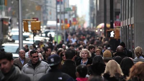 15. Eğer insanlar Manhattan'daki kadar kalabalık yaşasalardı, tüm insan ırkı Yeni Zelanda'ya sığardı.