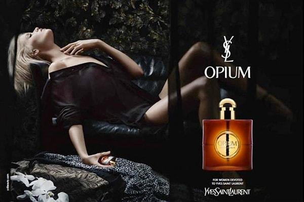 16. Yves Saint-Laurent Opium: İsmi nedeniyle bir dönem yasaklandı ama yıllar sonra efsane bir dönüş yaptı.
