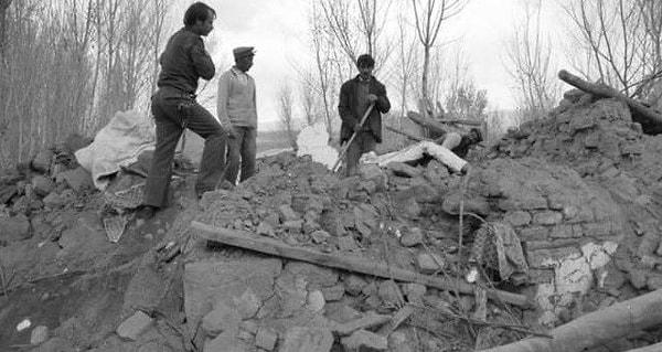 7. 1976 Muradiye Depremi