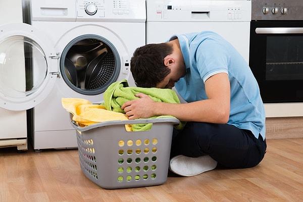 9. Kirlenen çamaşırları laf edilmesin diye kirliye atmazsınız...