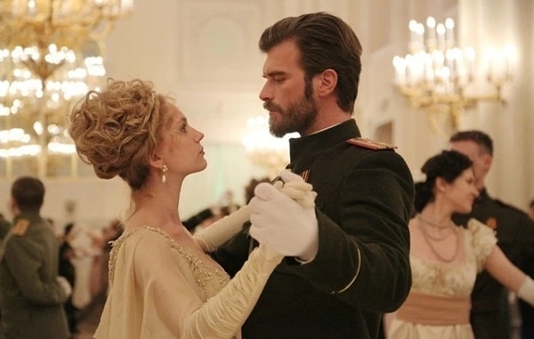 5. Сериал "Курт Сеит и Александра"