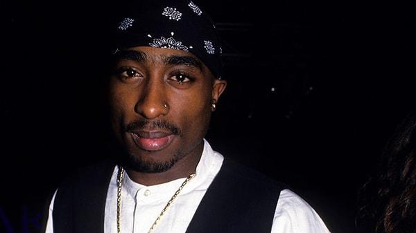 4. Tupac Hit 'Em Up şarkısını, asansörde saldırıya uğradıktan sonra yazmıştır.