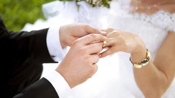 8. Son olarak bir insan evlilik kararı alabilmek için en az ne kadar süre birlikte olmalıdır?