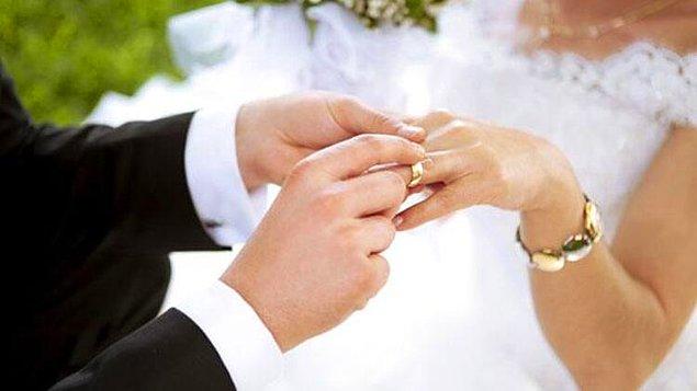 8. Son olarak bir insan evlilik kararı alabilmek için en az ne kadar süre birlikte olmalıdır?