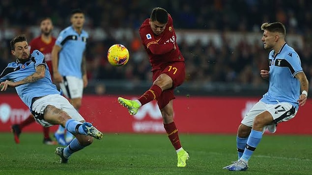 Serie A'nın 21. haftasında oynanan ve 1-1 sona eren Roma-Lazio derbisinde 90 dakika sahada kalan Cengiz Ünder maçın oyuncusu seçildi.