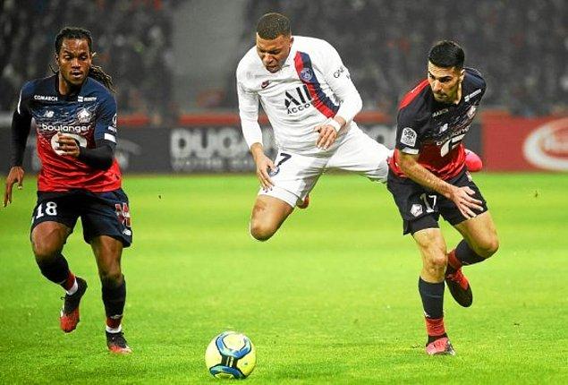 Ligue 1'de lider PSG, konuk olduğu Lille'i Neymar'ın attığı gollerle 2-0 mağlup etti. Lille'de milli futbolcu Zeki Çelik, ilk 11'de başladığı maçta 90 dakika süre aldı.